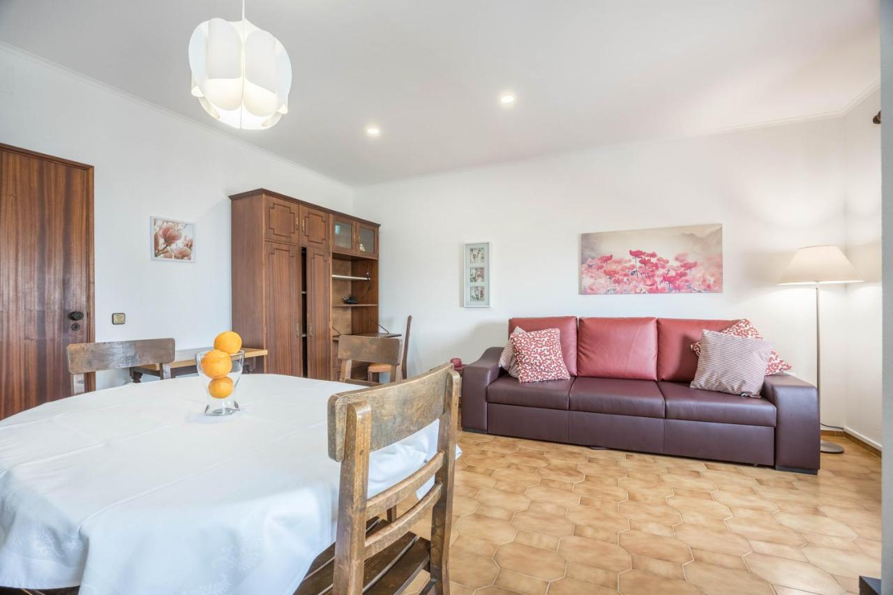 Cabo De -2 Bedroom Apartamento *